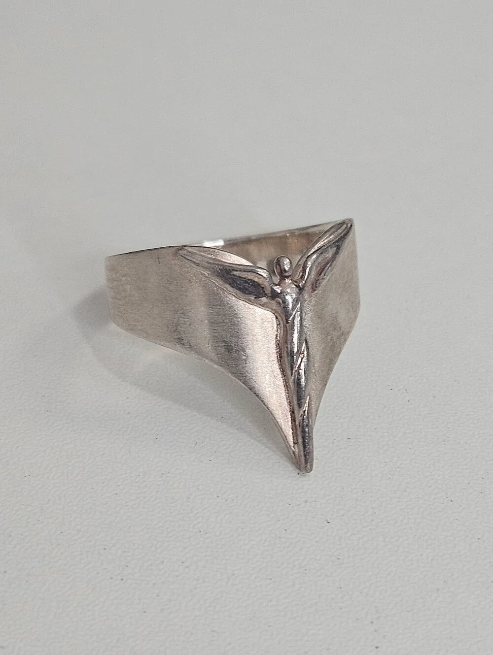 925 Lavaggi Angel Sterling Silver Ring Size 8 US